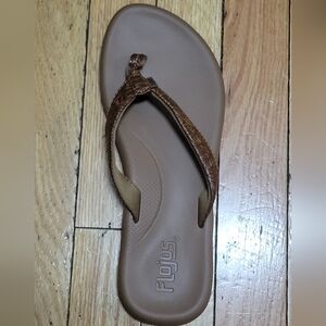 Women Flojos Brown Sandals - Size 8 New